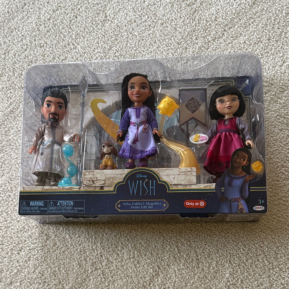 Disney Wish Asha Doll Set - Purple, Blue, Red Outfits